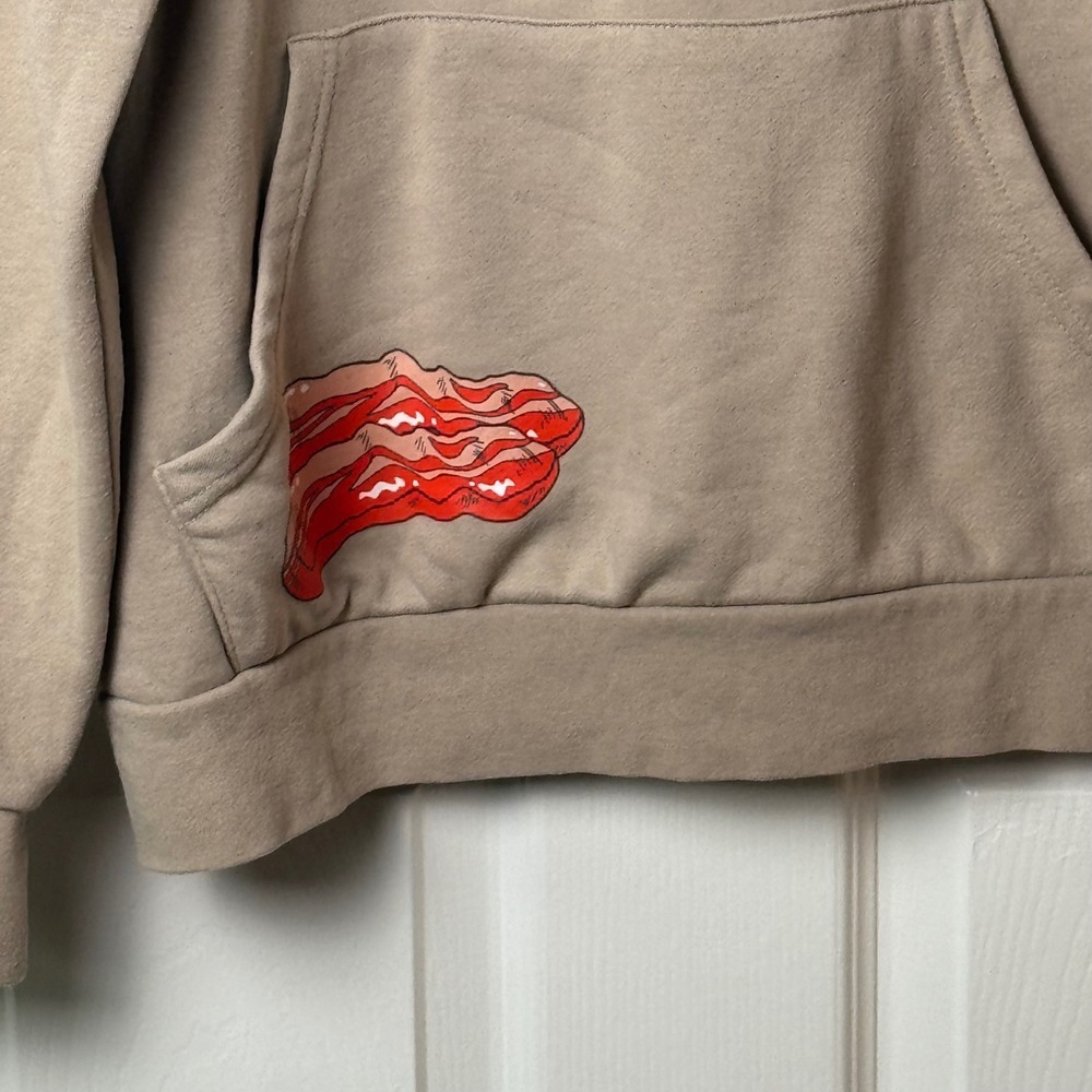 Studio Ghibli Howls Moving Castle Hoodie Mens SM Tan Calcifer Bacon Burn Graphic - Picture 3 of 7